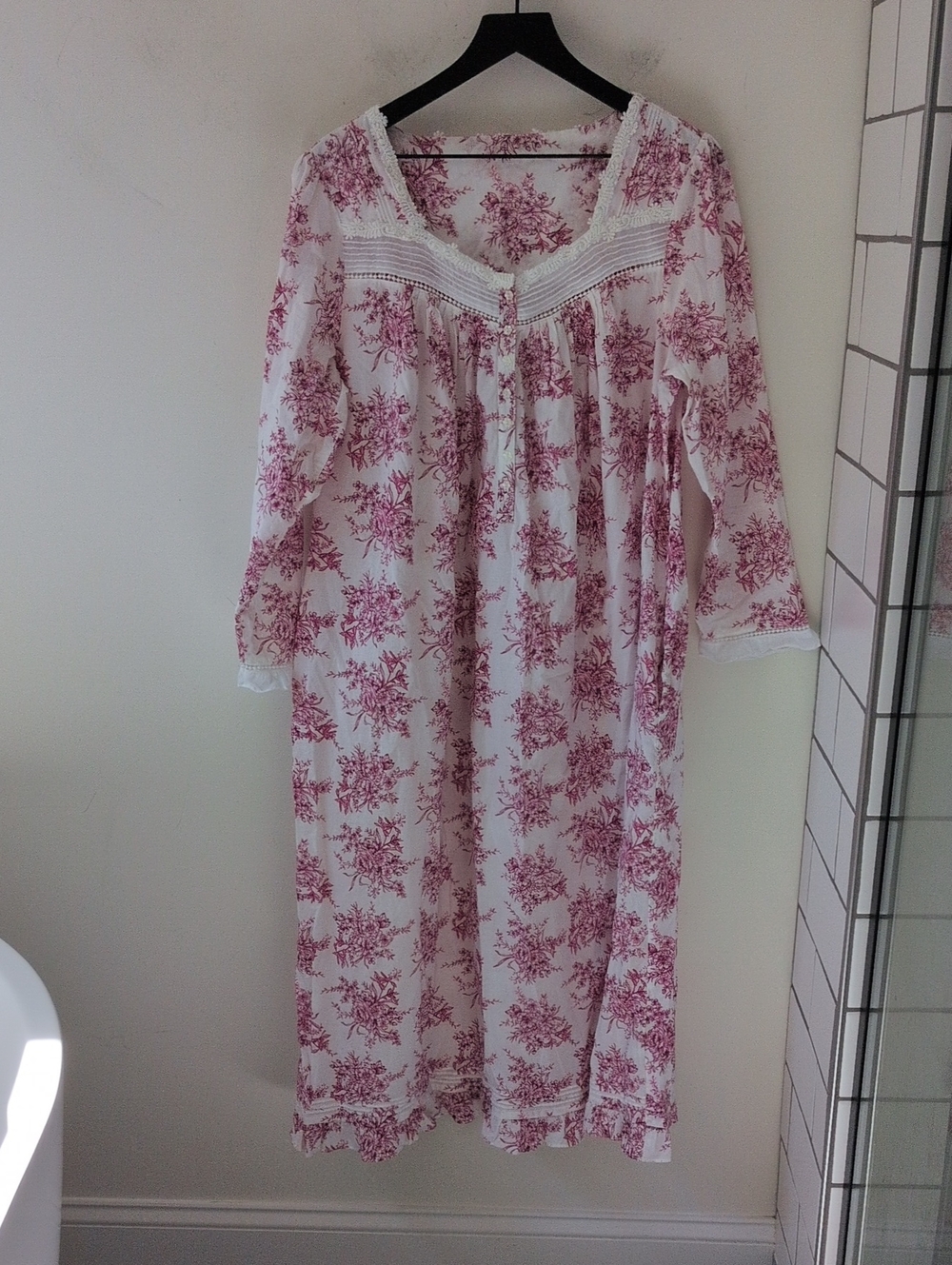 Eileen West Women's Cottagecore Floral Cotton Lightweight Nightgown Large